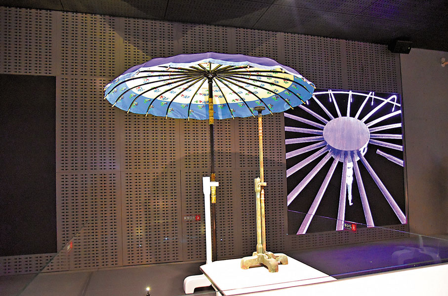 ◆復原的的銅車馬傘蓋。