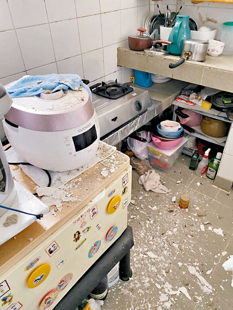 ◆彩虹邨有單位出現石屎剝落。 「彩虹之友社」供圖