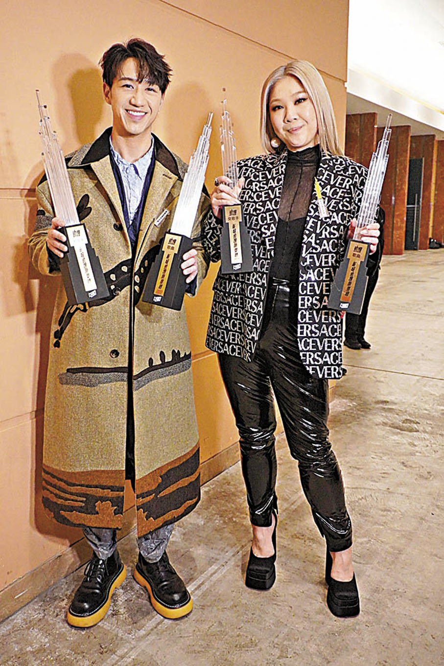 ◆馮允謙與鄭欣宜明年都會開演唱會。