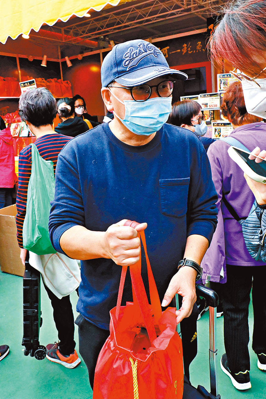◆王先生表示，來工展會是為過年做好準備。香港文匯報記者北山彥 攝