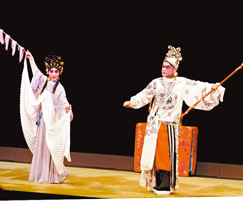 ◆黎耀威和謝曉瑩在新秀計劃中演出《打洞結拜》。