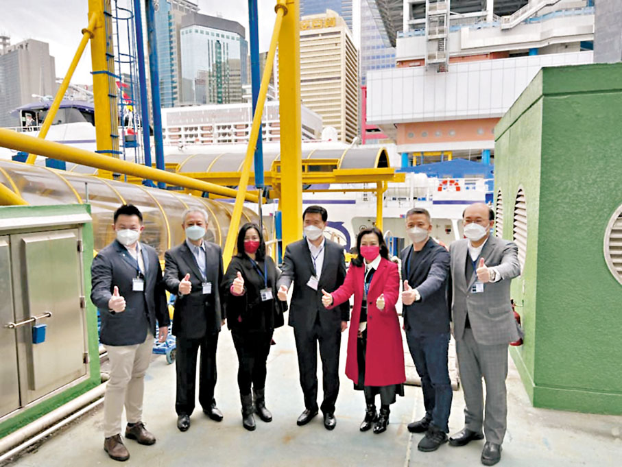 ◆立法會議員訪察水路口岸通關情況，多人均認為整體運作暢順。 姚柏良Fb圖片