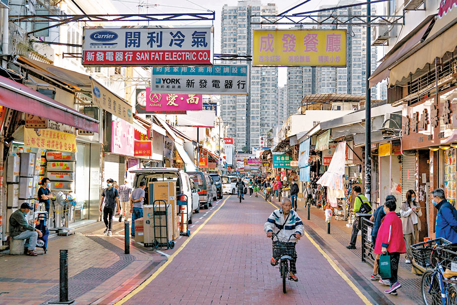 ◆自去年底復常通關消息公布後，上水區代理表示，區內舖位租務成交明顯轉活，藥房零售商戶查詢有增加。 資料圖片