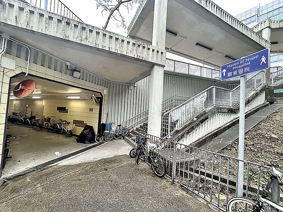 ◆獨行匪在將軍澳靈實醫院附近一條行人隧道搶劫女護士。香港文匯報記者 鄧偉明  攝