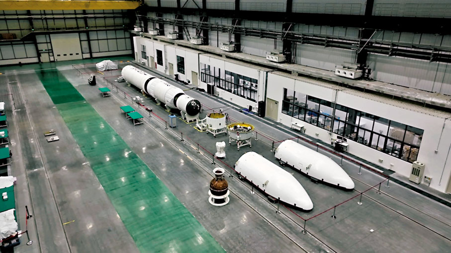 ◆力箭一號遙二運載火箭已經在廠房內開展總裝與測試工作。 香港文匯報廣州傳真