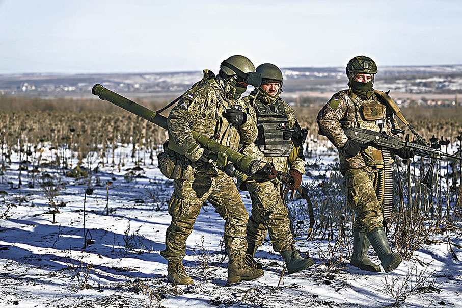 ◆烏軍早前在索列達爾駐守。 美聯社