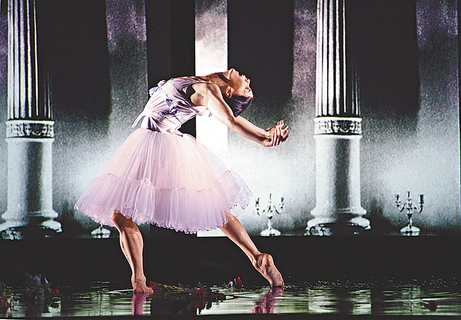 ◆娜塔麗亞 · 奧斯波娃：傳奇舞姬之《趾尖》  攝影：Regis Lansac