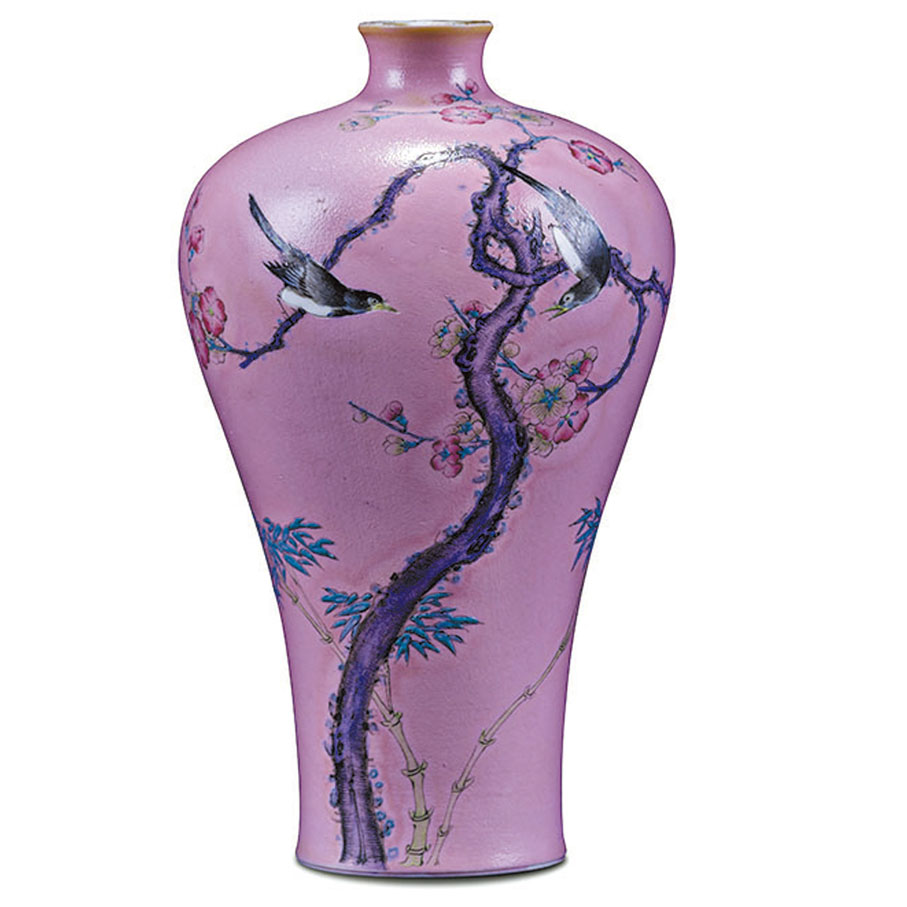 ◆清道光粉彩喜鵲登梅梅瓶