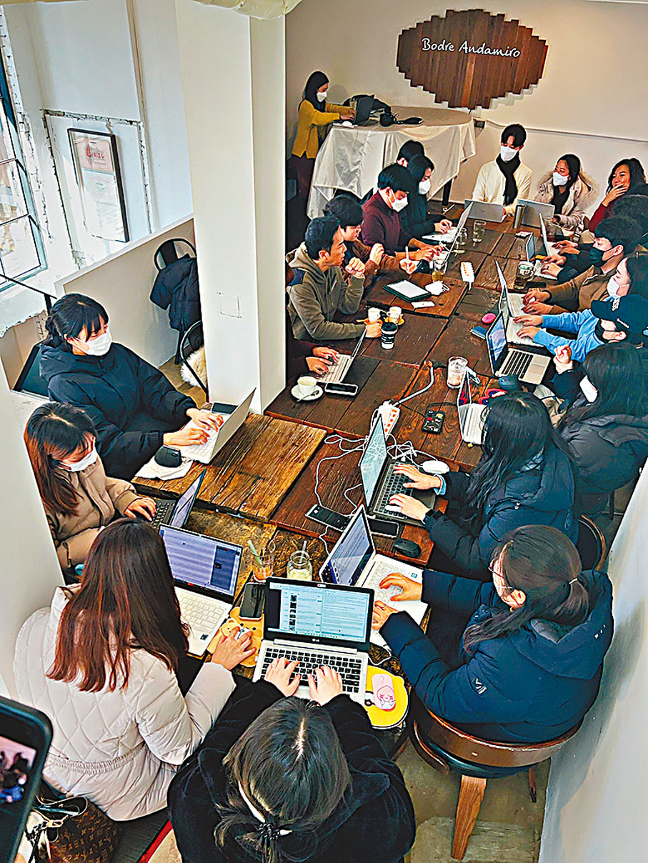 ◆甄子丹接受韓國傳媒訪問。