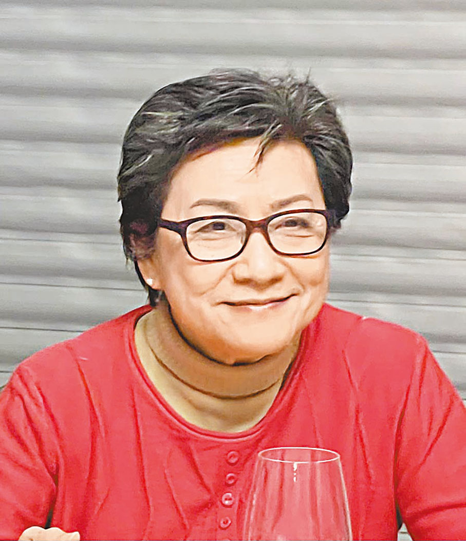 ◆何洵瑤