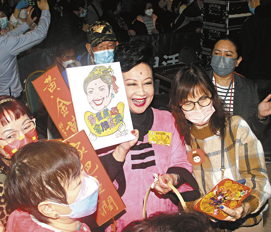 ◆ 家燕姐大受市民歡迎。