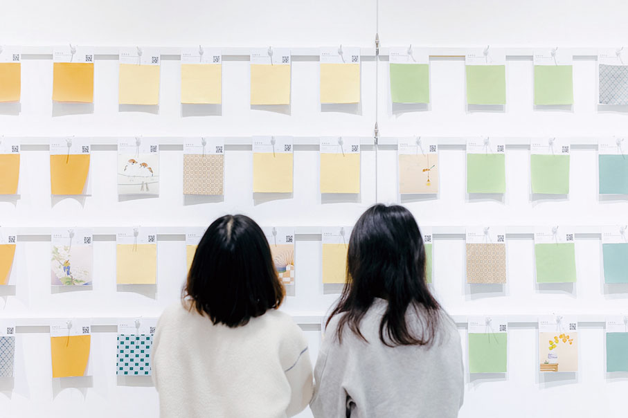 ◆ 展覽現場仿若置身布行。