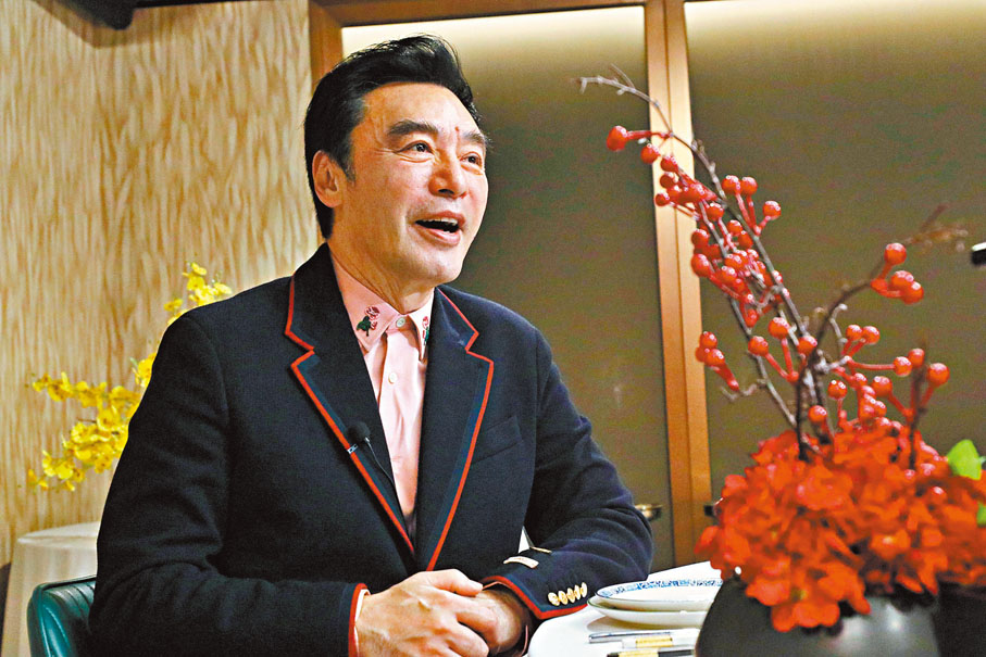 ◆B哥哥稱首次擔任廣東衛視春晚主持是送給自己的大生日禮物。