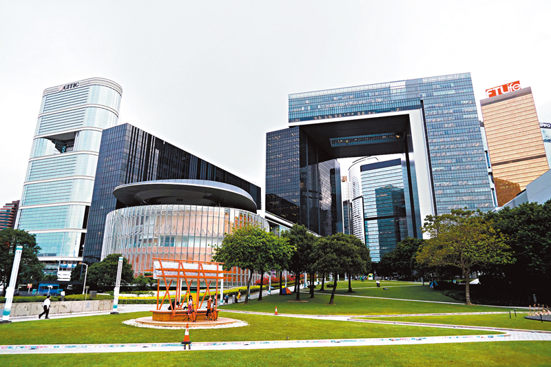 ◆特區政府昨日公布成立「推廣香港新優勢專責小組」。圖為政府總部大樓。 資料圖片