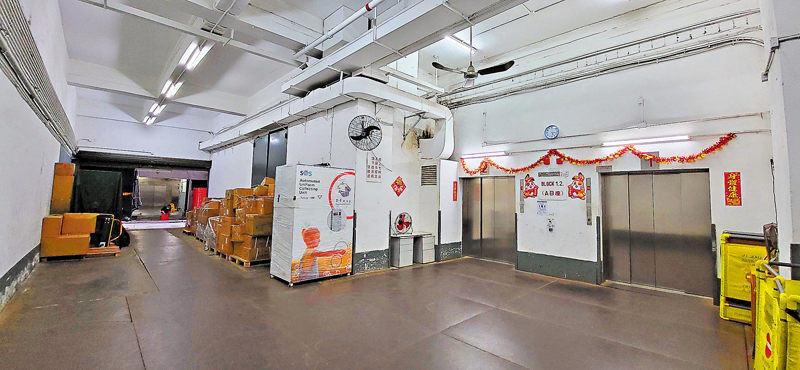 ◆利森工廠大廈公共地方不見有自動灑水系統。 香港文匯報記者鄧偉明  攝