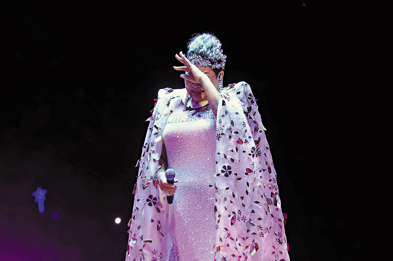 ◆肥媽想起亡夫就忍不住流淚。