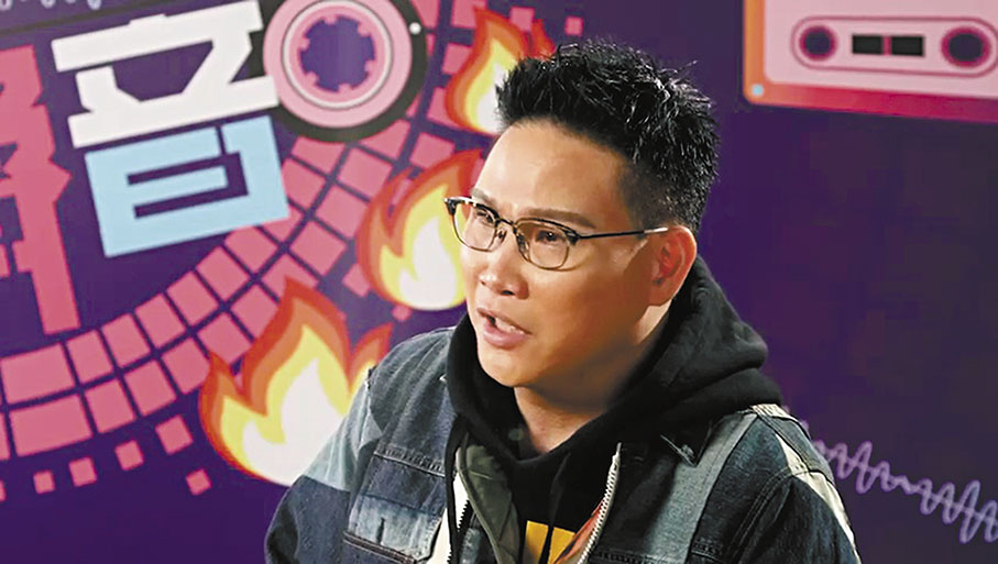 ◆ 蘇永康擔任《中年好聲音》嘉賓評審。