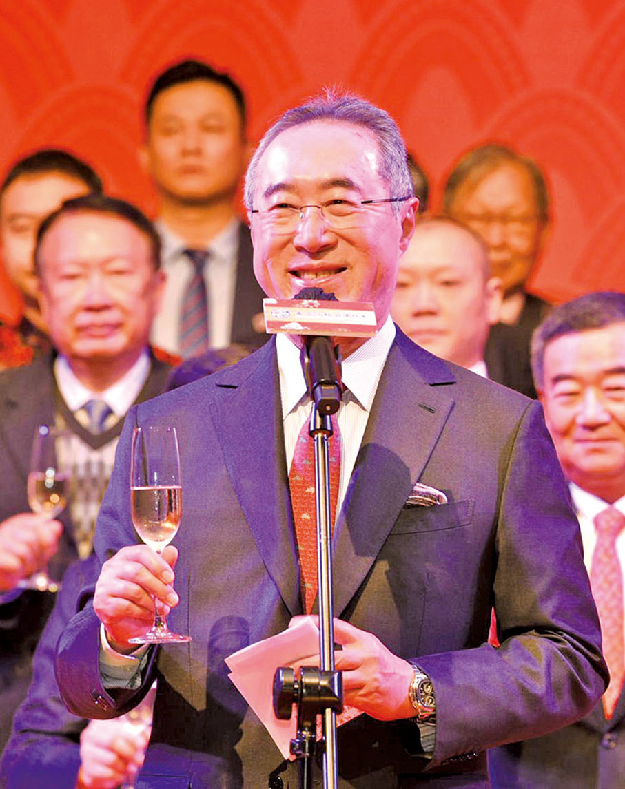 ◆唐英年創會會長致祝酒辭。