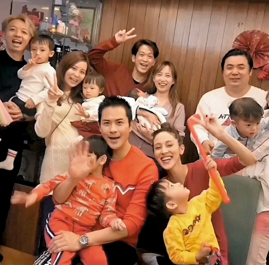 ◆龔嘉欣與日籍甜品大師一同出席活動。