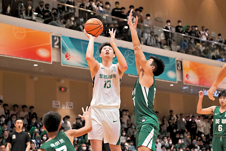 ◆聖若瑟隊長鄧力嘉（中）入選明星隊。