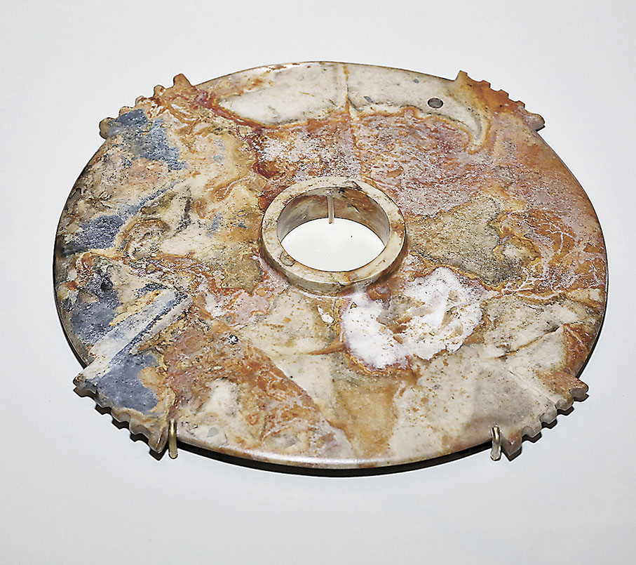 ◆有領玉牙璧 晚商至西周 金沙遺址出土