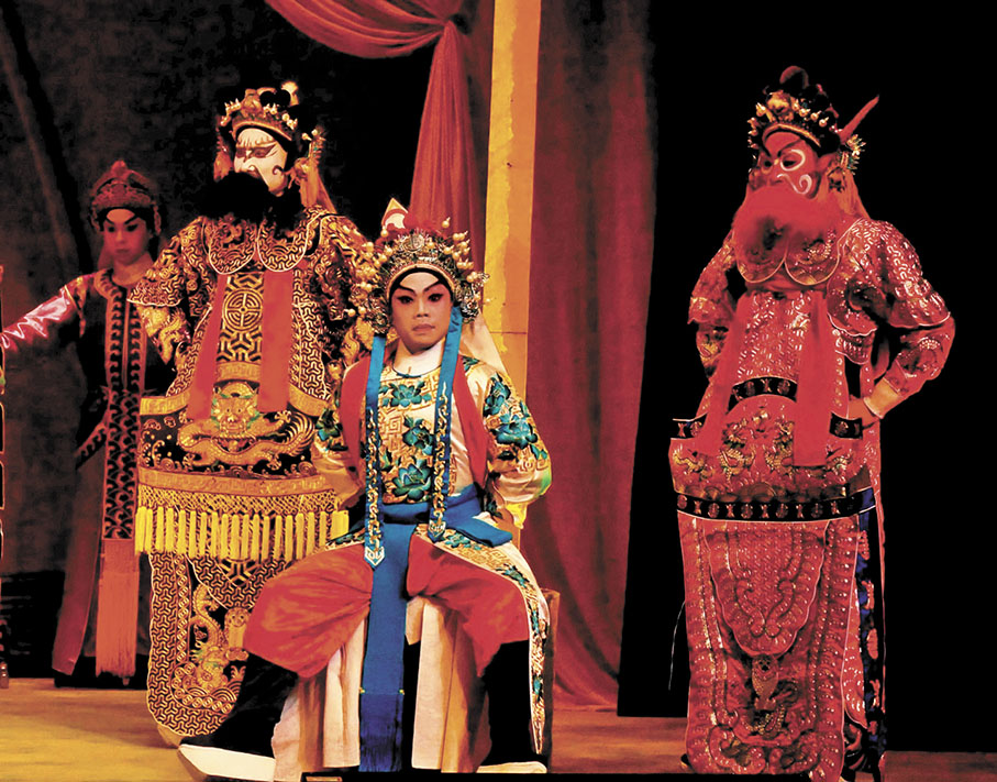 ◆吳立熙演薛應龍，轅門候斬。