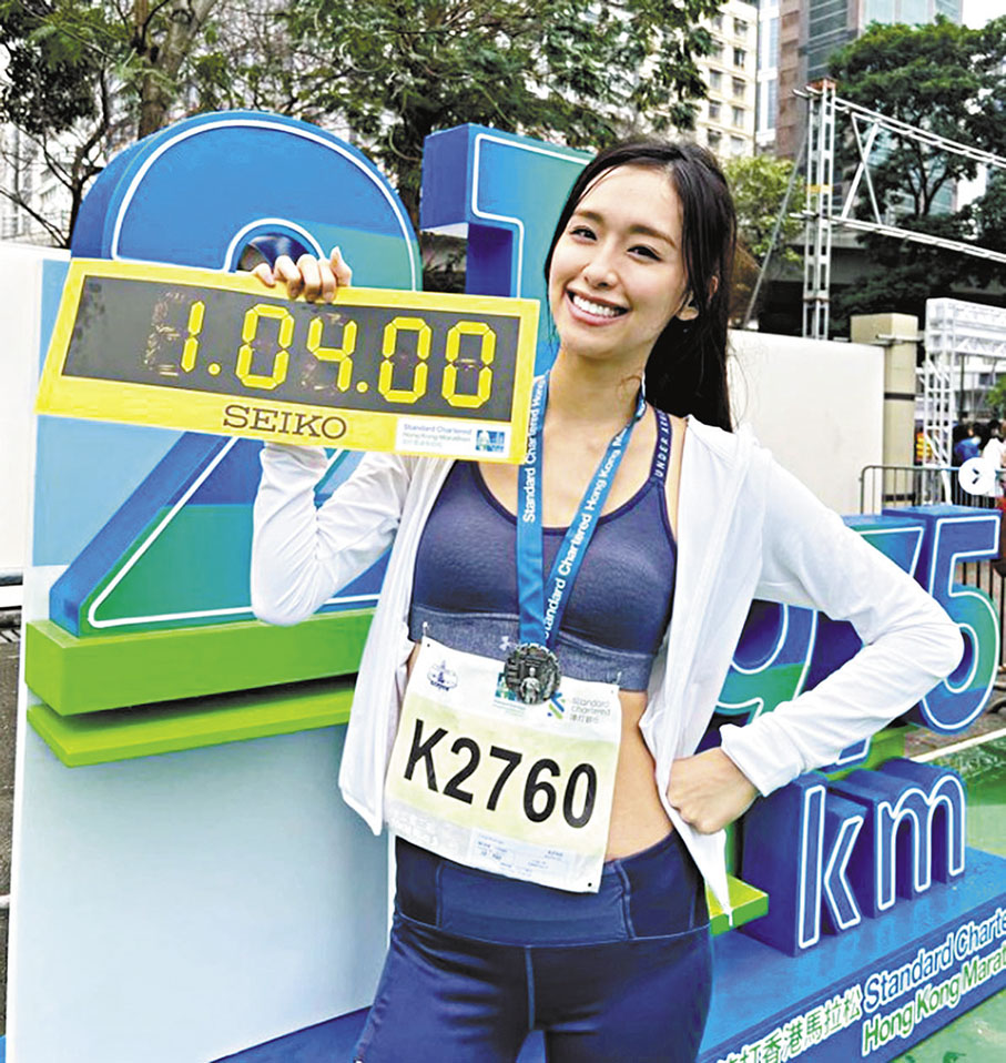 ◆曾淑雅以約1小時04分跑完十公里賽事。