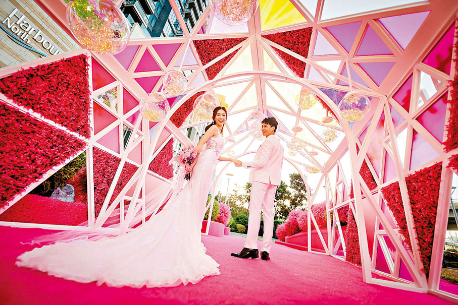 ◆北角海濱花園的玻璃教堂和光影「球」愛