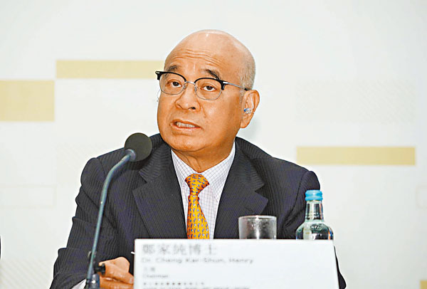 2021年11月　邱達昌表示全面退出有線日常運作。鄭家純透過連續收購成有線大股東。