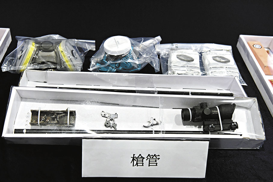 ◆當日警方召開記者講述偵破爆炸品案件詳情及展示檢獲證物。 資料圖片