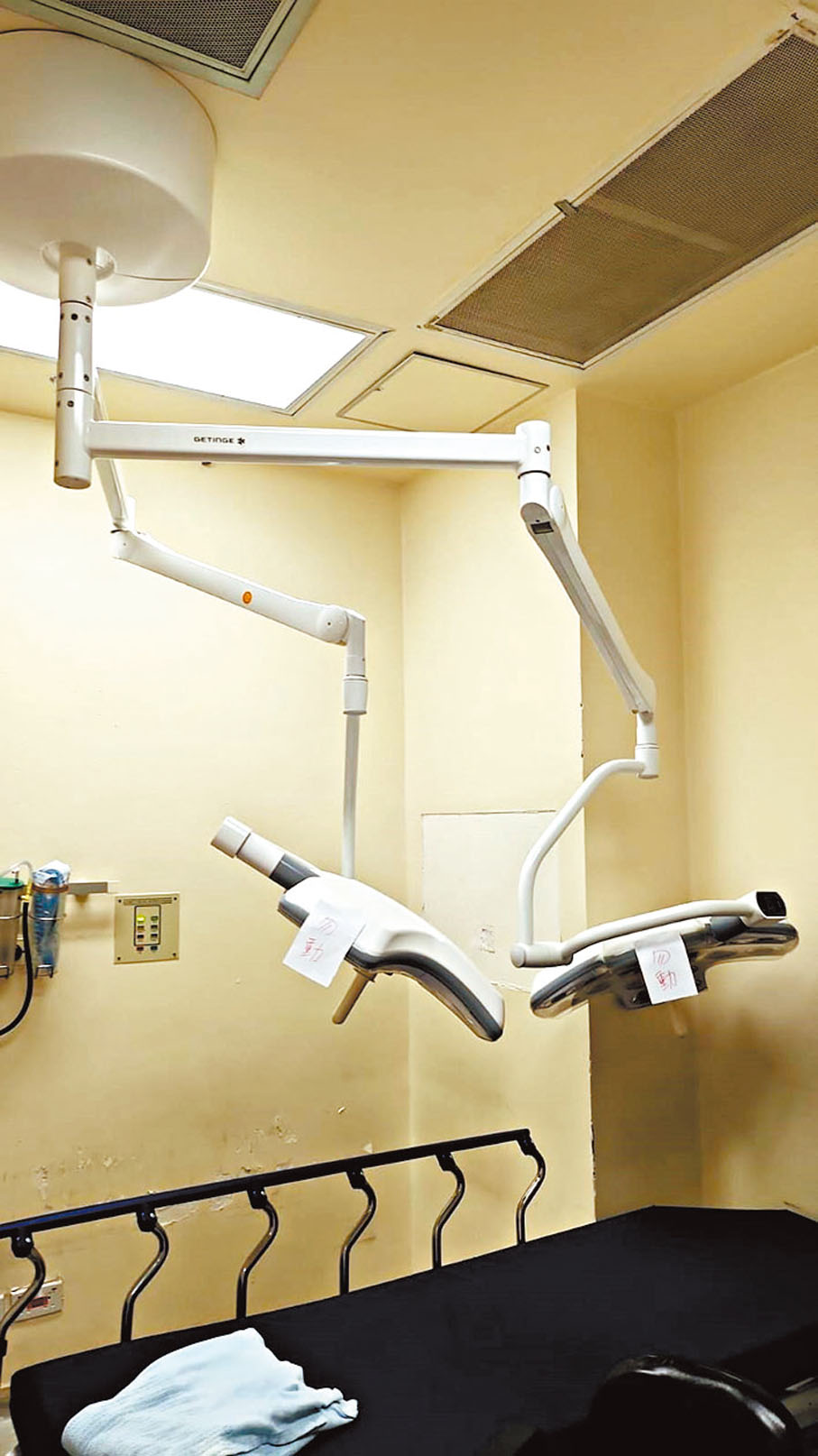 ◆除了聯合醫院，其他醫院同款手術燈要暫停使用。受訪者供圖