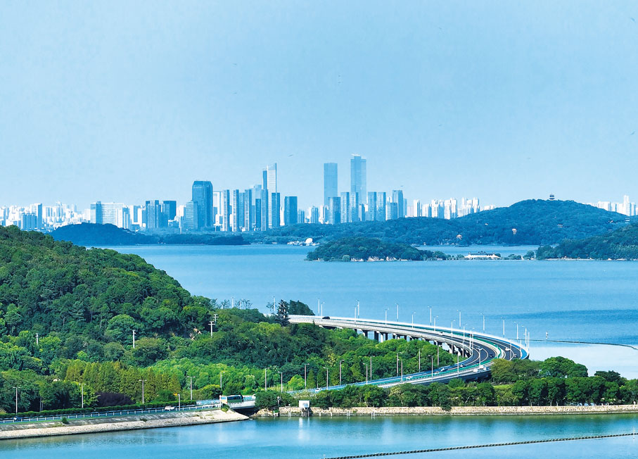 ◆ 無錫太湖十八彎。