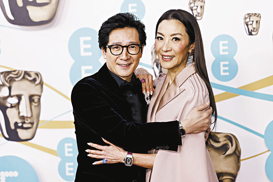 ◆楊紫瓊和關繼威前晚齊齊失落獎項。  美聯社