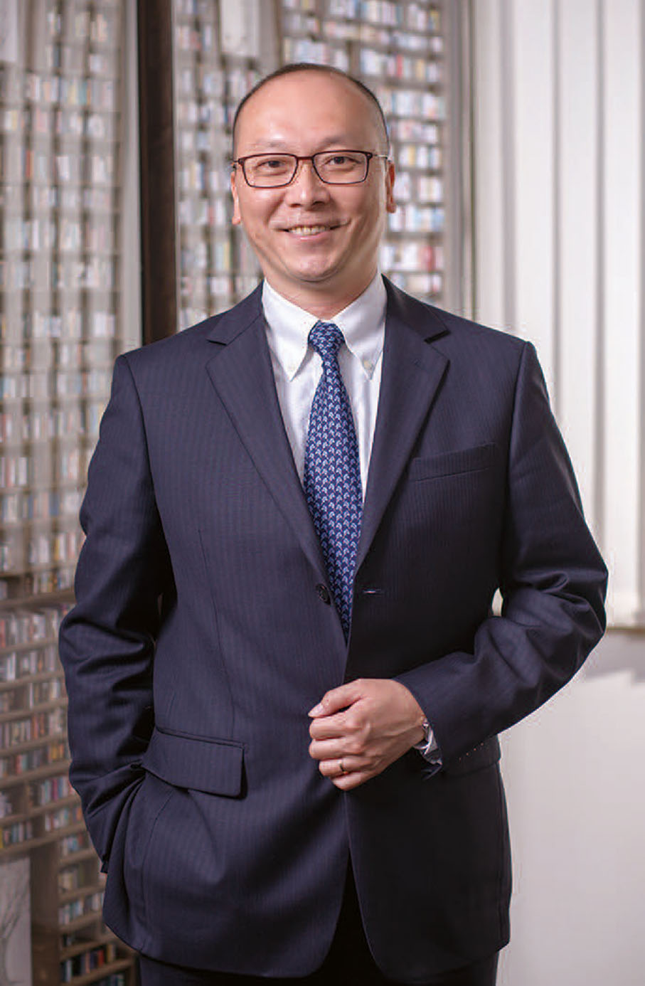 楊秀明 劍虹集團 （聯交所編號﹕ 01557）副董事總經理及達高建業有限公司董事　90 年代初創立 Tactful Building Co Ltd 後開始投身建築業界，多年來，楊秀明為香港帶來多個標誌性項目，如全港最長的環鋼結構高架單車徑、屯門青山道入境處訓練學校及掃管笏入境事務中心工程及油麻地天主教小學工程等。