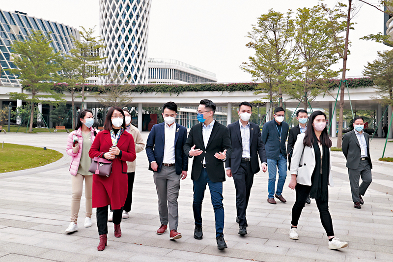 ◆復常通關後，越來越多香港考察團到大灣區內地城市走訪。 香港文匯報廣州傳真