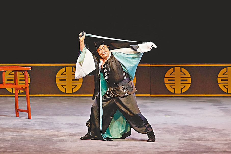 ◆裴艷玲在《武松醉打蔣門神》中演繹的英武剛強的武松格外傳神。