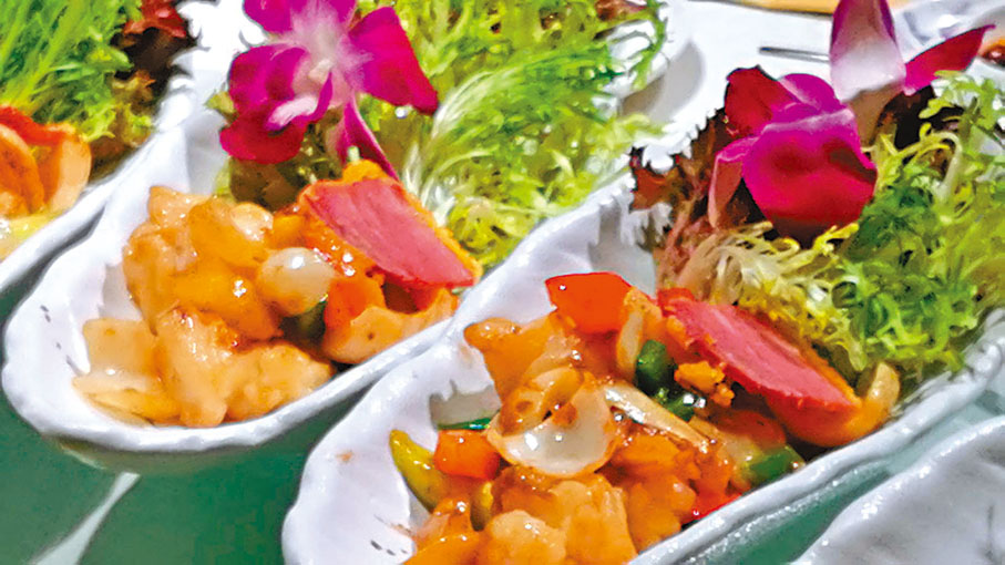 ◆油泡日本百合龍蝦球配燒雲腿