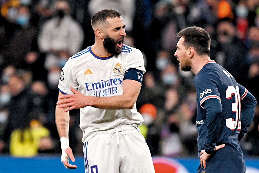 ◆美斯(右)再奪FIFA最佳，賓施馬(左)有微言。法新社