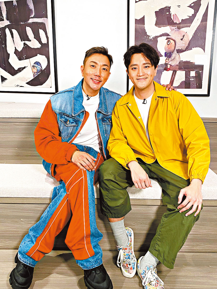 ◆劉浩龍接受TVB娛樂新聞主持人許文軒訪問。