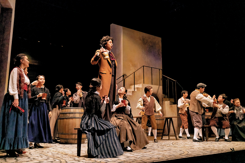 ◆香港演藝學院通過藝術及科技融合表演活動管理人才培訓。