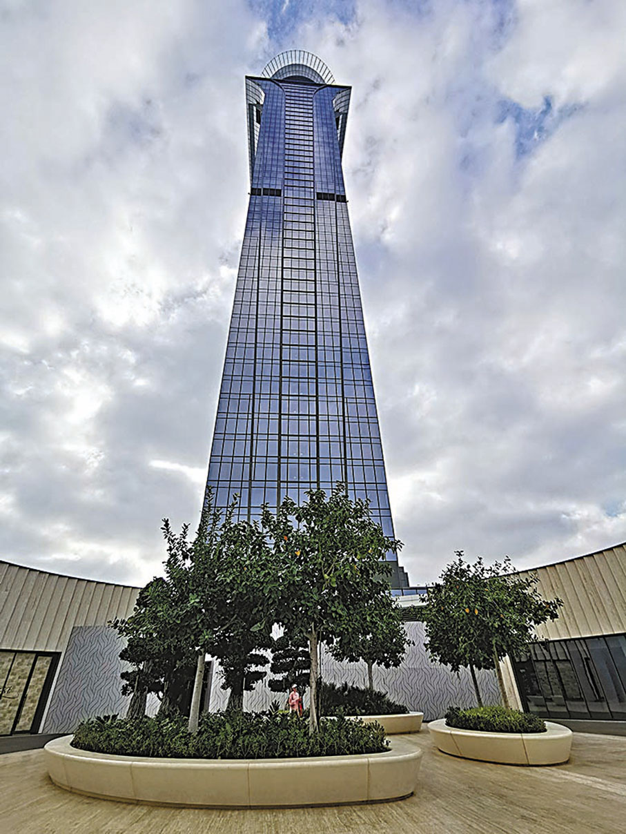 ◆The View at the Palm就是在這棕櫚塔內