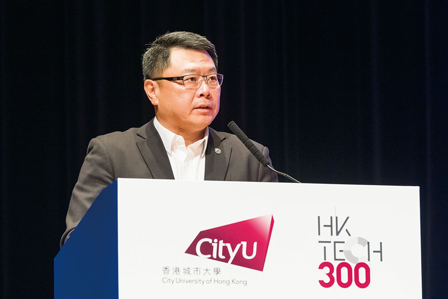 科技園公司主席查毅超博士說：「科技園公司與城大HK Tech 300合作，培育頂尖人才成為未來創科領袖，將他們的意念轉化成具影響力的創新成果。很高興由HK Tech 300推出至今，我們已攜手培育了數百隊初創團隊，幫助他們在科創路上逐步成長。」