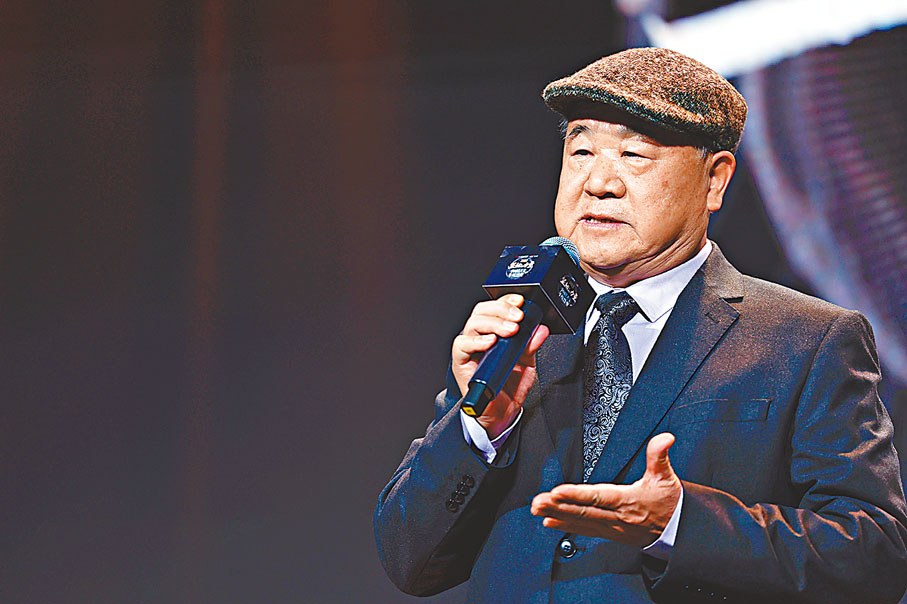 ◆莫言表示，行善的同時也是在證明自己的價值，獲得心靈的慰藉。 中新社