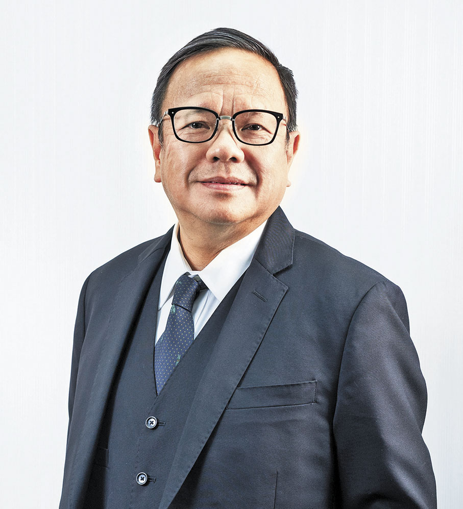 ◆何俊麒   網上圖片