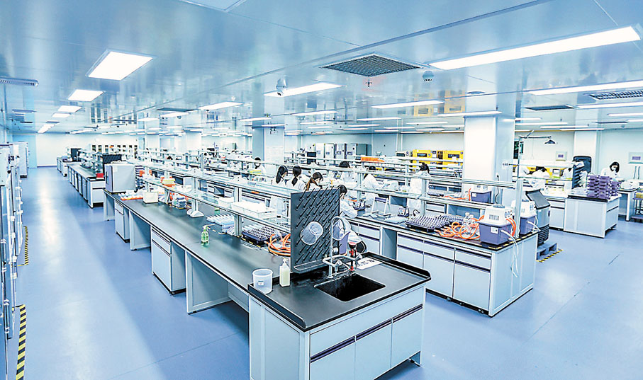 ◆2022年，雲舟生物在區政府等多方的支持下完成了4.1億元人民幣的C輪融資。圖為雲舟生物產研車間。香港文匯報廣州傳真