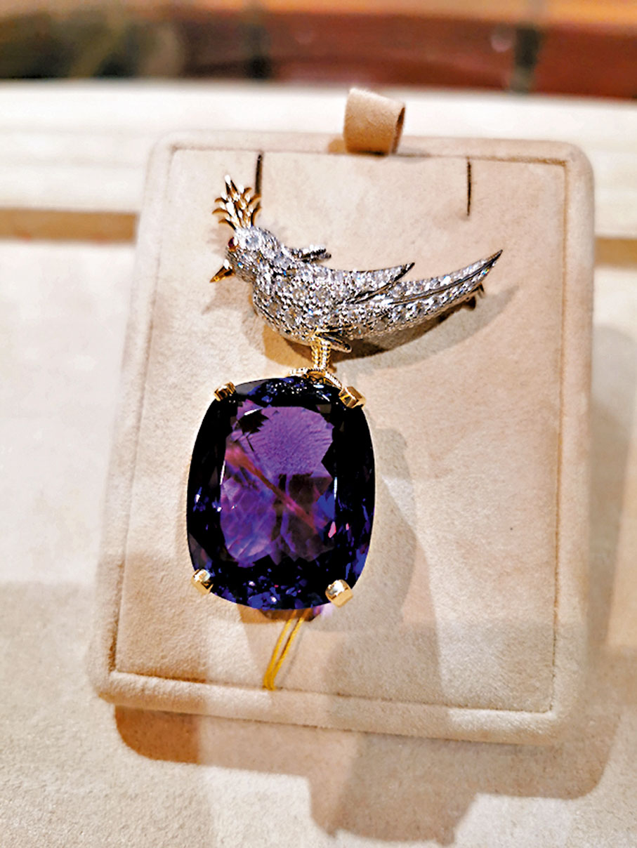 ◆現時Tiffany & Co.仍沿用這Bird on a Rock設計。