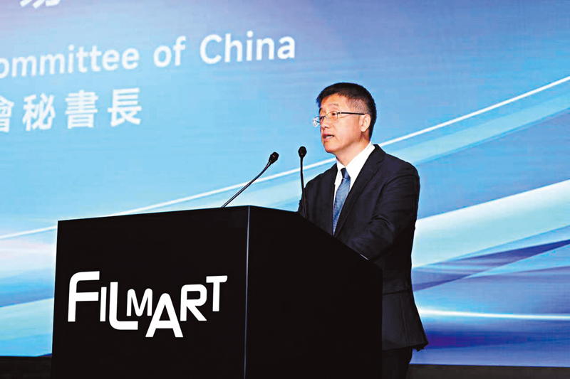 ◆易凱認為要從中國文化富礦中汲取資源，講好中國人民的故事。