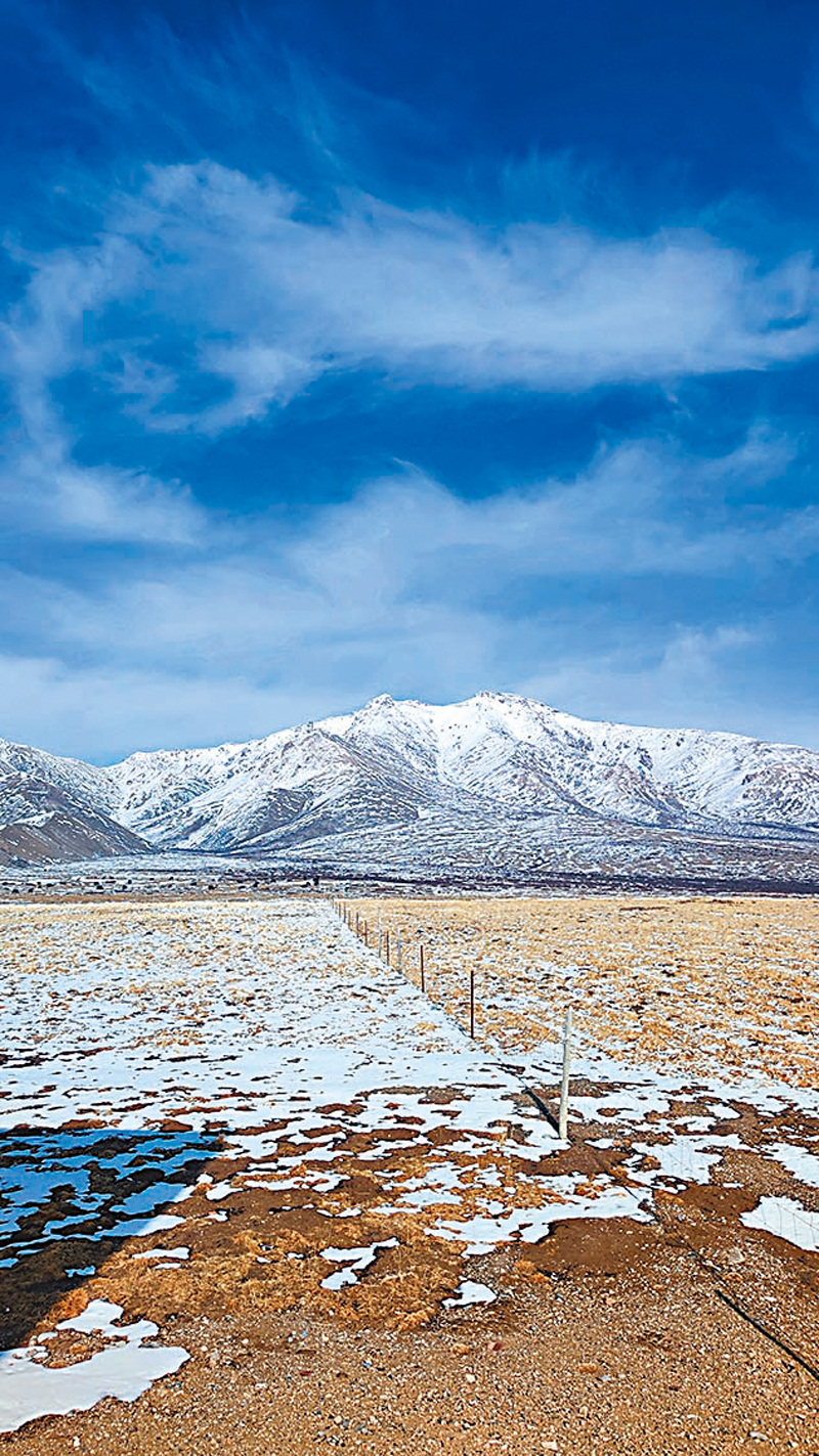 ◆崑崙山的盛景深深震撼作者的心靈。