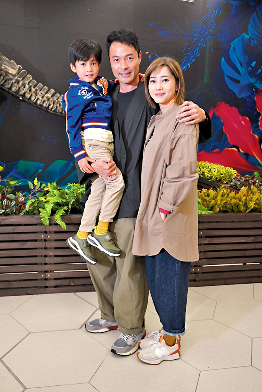 ◆張達倫帶同太太及兒子到場。