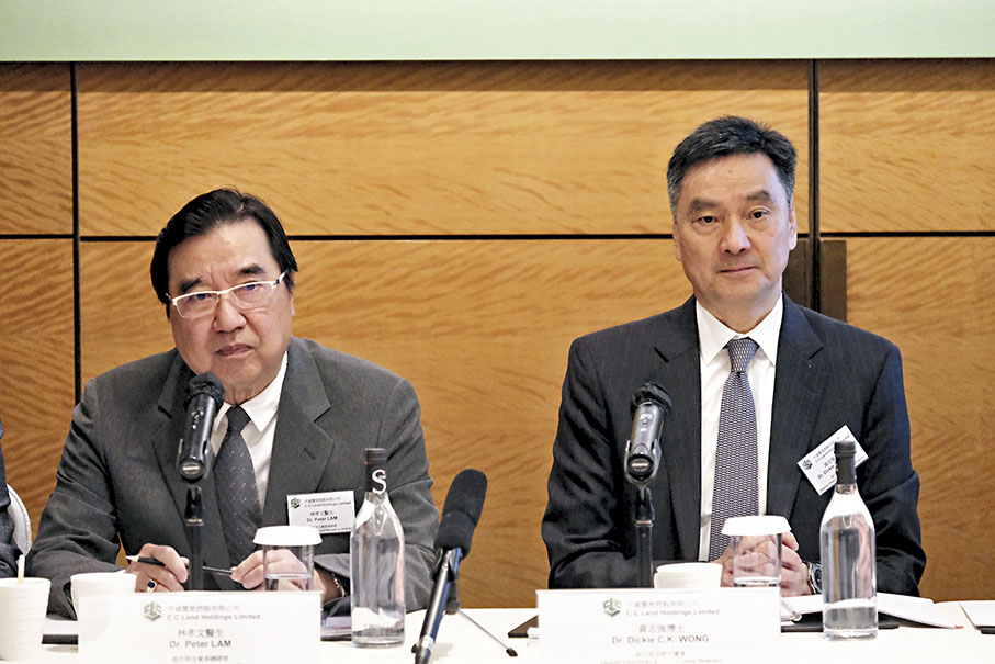 ◆ 林孝文(左）表示，依舊看中香港「平靚正」的項目。 記者涂穴 攝